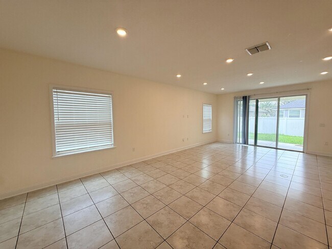 Building Photo - 32 Olivine Ct