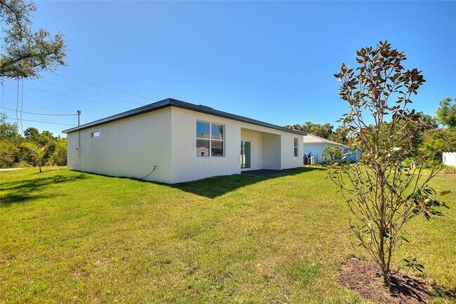 Building Photo - 3473 S San Mateo Dr