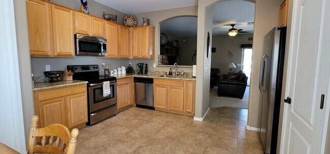 Building Photo - 13507 Vista Del Lago