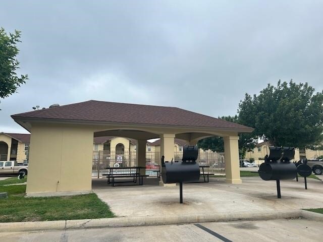 Building Photo - 9804 Cantera Ct