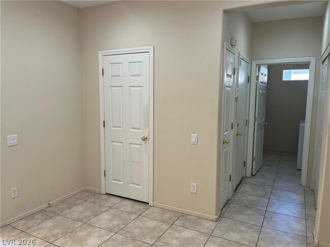 Building Photo - 10922 Moonbeam Glow Ln