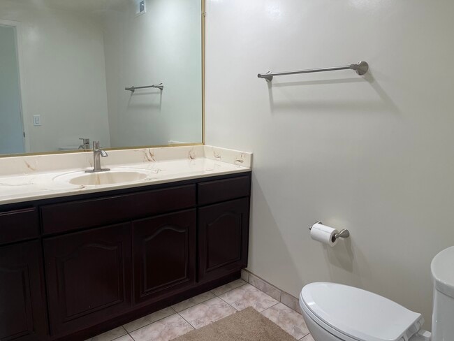 Building Photo - 15507 Caulfield Ave