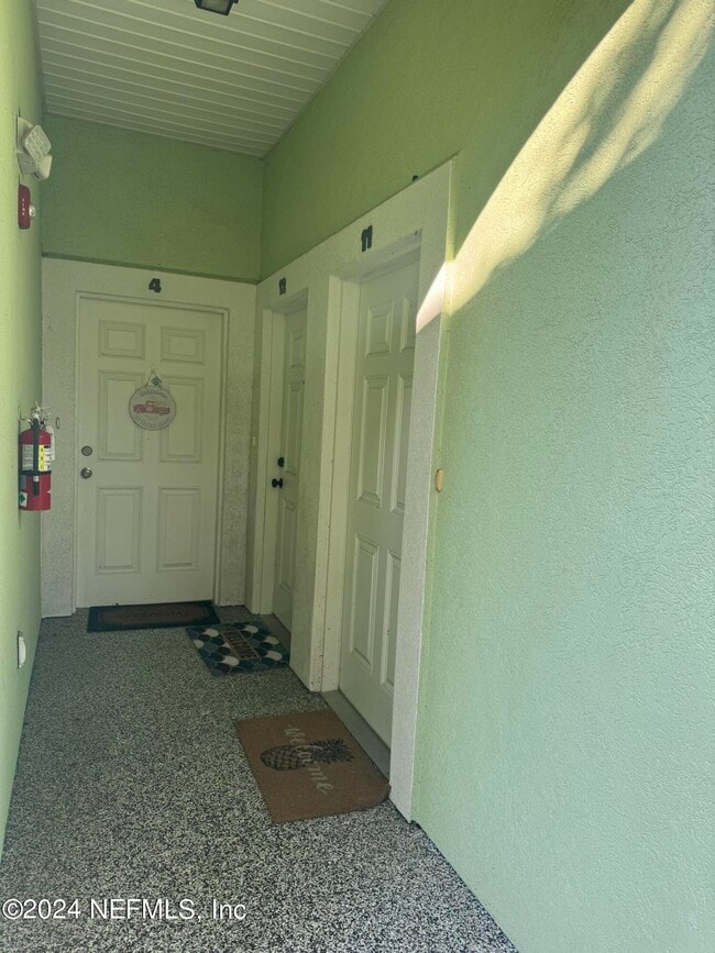 Building Photo - 13856 Herons Landing Way