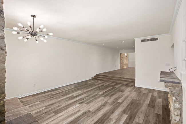 Building Photo - 205 Chichester Pl