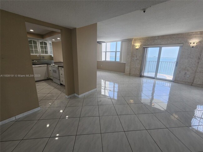 Building Photo - 11930 N Bayshore Dr