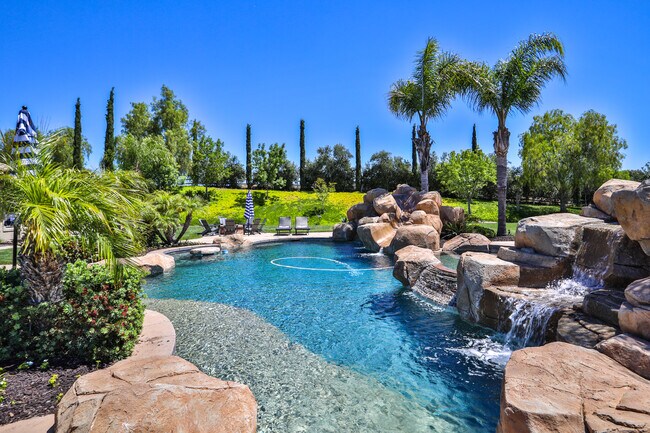 Building Photo - 39520 Colleen Way