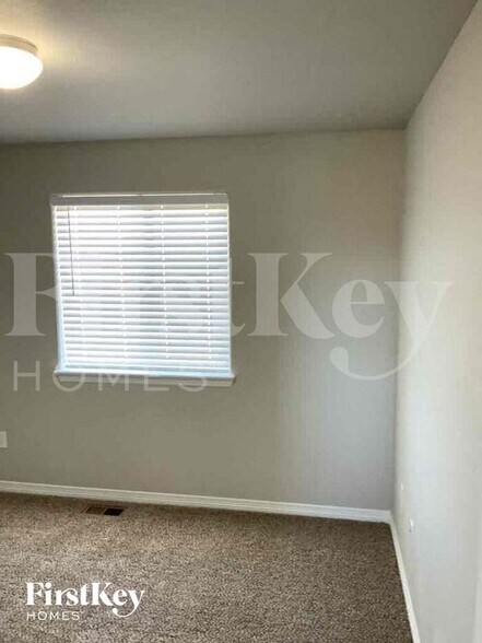 Building Photo - 11036 Rockcastle Dr