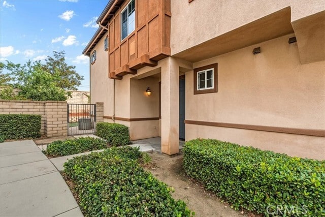 Building Photo - 9730 Alton Dr