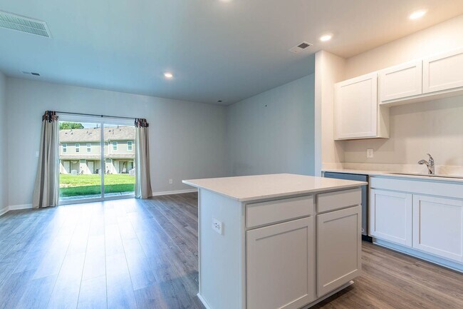 Building Photo - 626 Longtail Ln