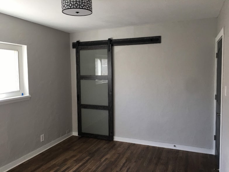 Building Photo - 1213 N Prospect St