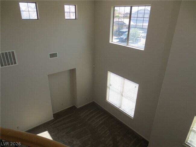Building Photo - 5623 Wedgefield St