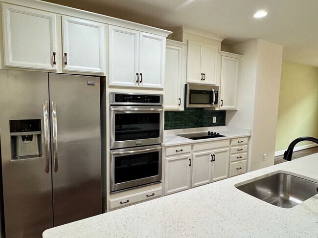 Building Photo - 8505 Craggan Ln