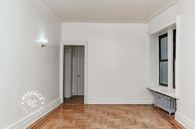 Building Photo - 374 E 49th St