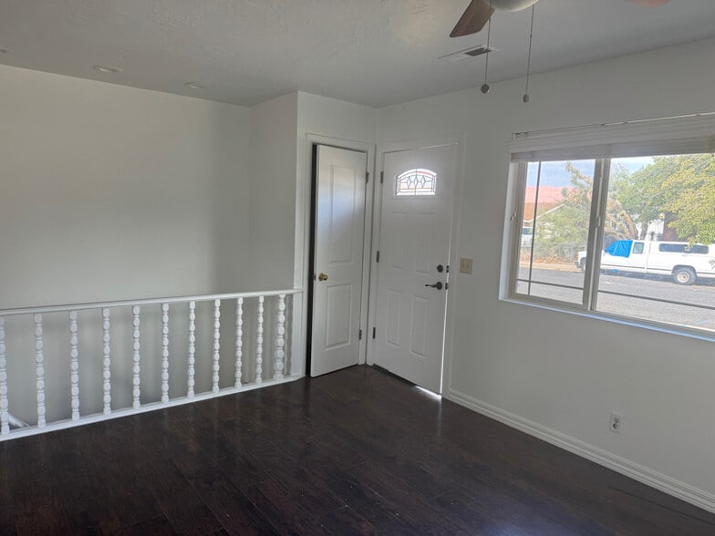 Building Photo - 1421 W 450 N