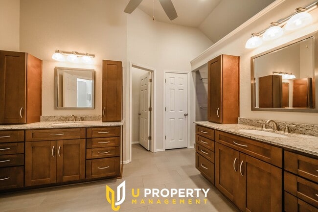 Building Photo - Coming Soon! Charming Single 1 Story Abode...