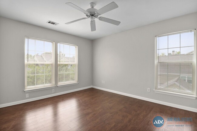 Building Photo - Bright, Freshly Updated 2BR/2BA Condo at T...