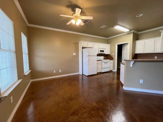 Building Photo - 3045 Palomino Trail