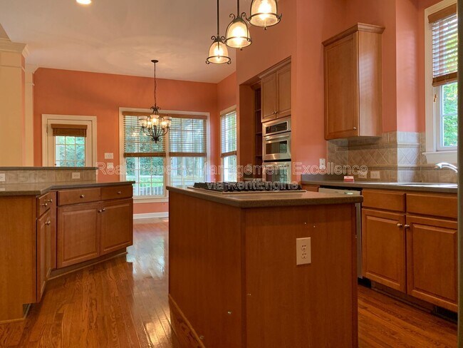 Building Photo - 411 Hogan Woods Cir