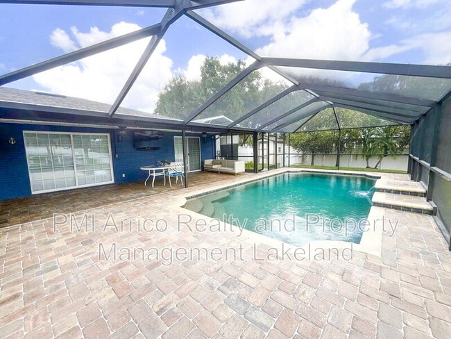Building Photo - 1653 Lagoon Pl