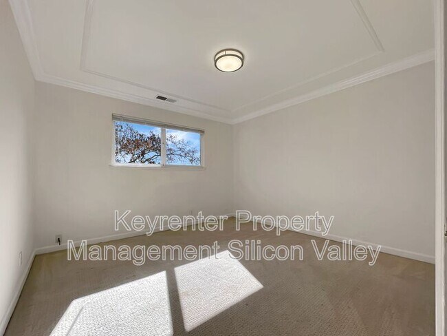 Building Photo - 1898 Meridian Ave