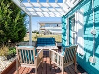 Building Photo - Ebb Tide @ 1018 S Anderson Blvd