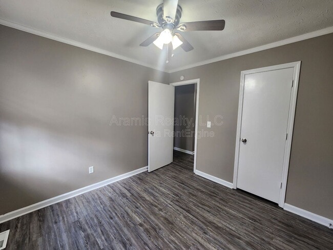 Building Photo - 2990 Carriage Trail