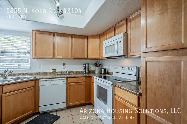 Building Photo - 5855 N Kolb Rd