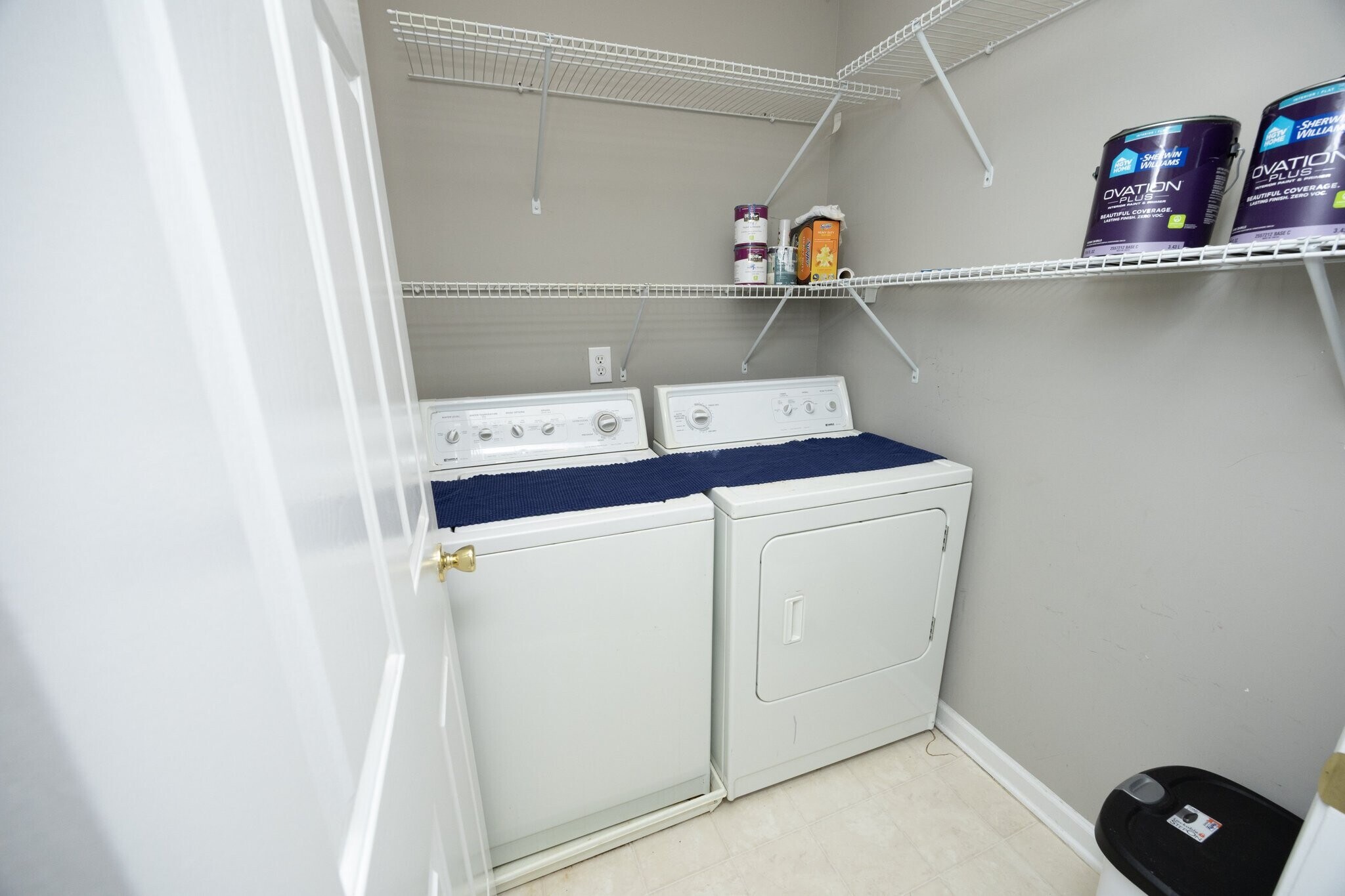 Building Photo - 8117 Bright Oak Trail