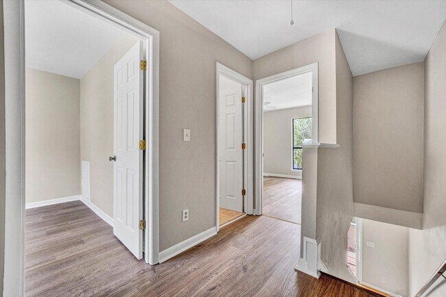 Building Photo - 7311 Maple Ct SW