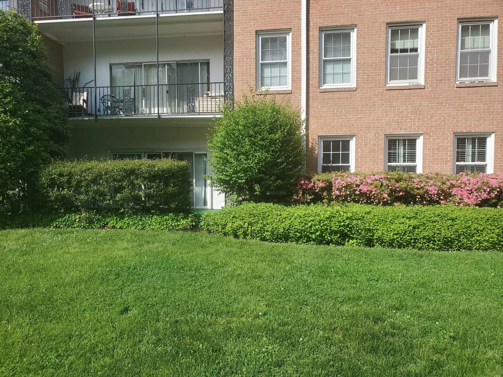 front of unit - 3535 Chevy Chase Lake Dr