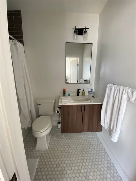 Building Photo - 24 Ward St