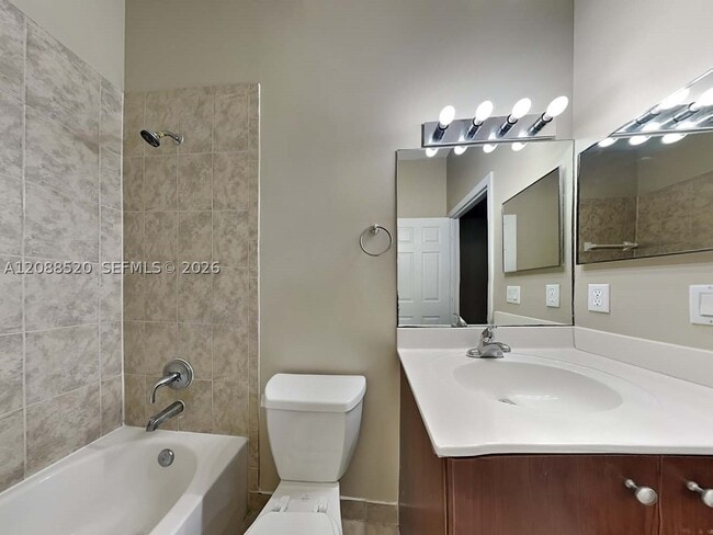 Building Photo - 4025 SW 149th Ct