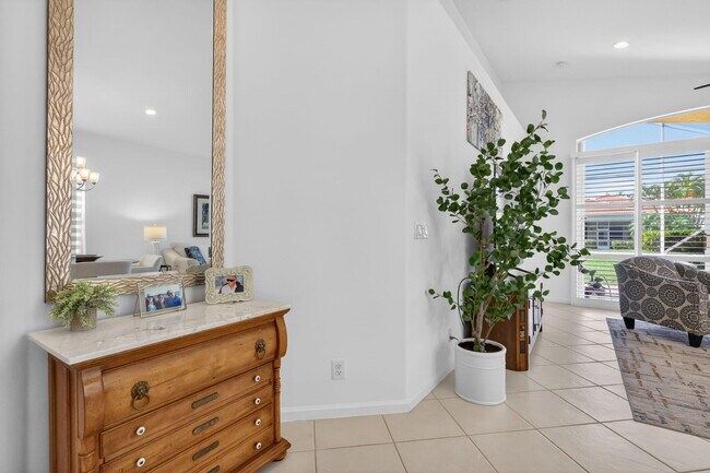 Building Photo - 7116 Cataluna Cir