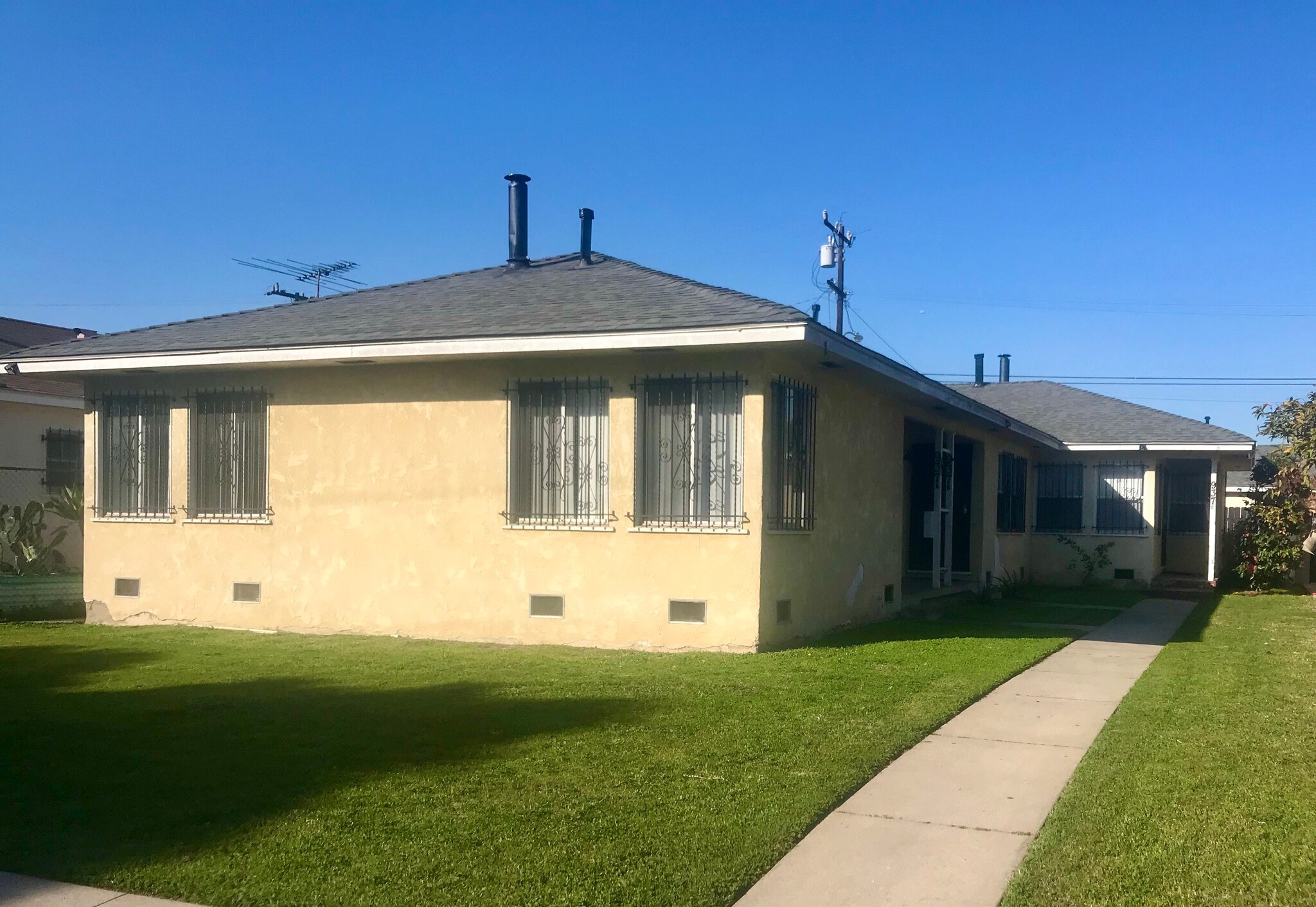 Building Photo - 937 Maple St