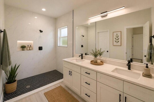 Building Photo - 3286 W Crandon Dr