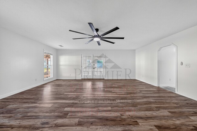 Building Photo - 4261 Valley Crest Dr