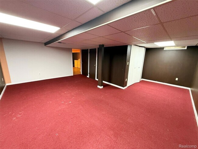 Building Photo - 24706 Bashian Dr