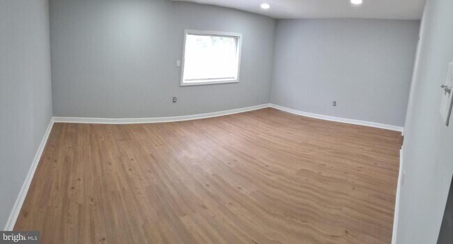 Building Photo - 5011 Woodland Blvd