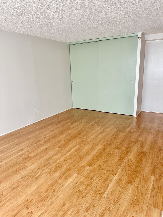 Building Photo - 1060 Kamehameha Hwy