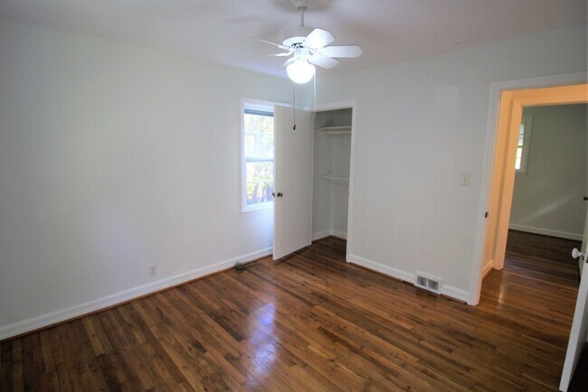 Building Photo - Black Mountain Bungalow minutes from Lake Tomahawk!