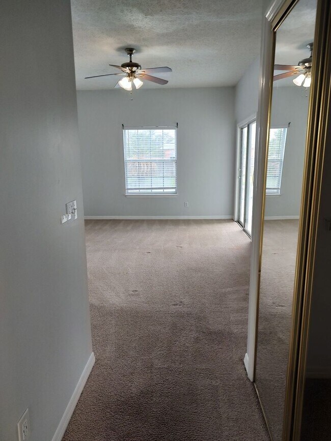 Building Photo - Beautiful Home w/Inground Pool in Peaceful Lynn Haven! *Pool Service Included!* *1/2 OFF 1st Mont...