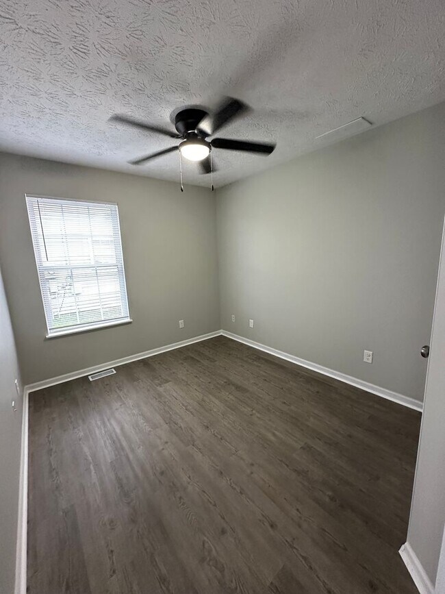 Building Photo - 2810 Duroc Dr