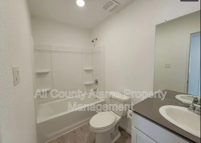 Building Photo - 8526 Astral Pl
