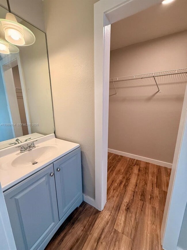 Building Photo - 833 NW 81st Terrace