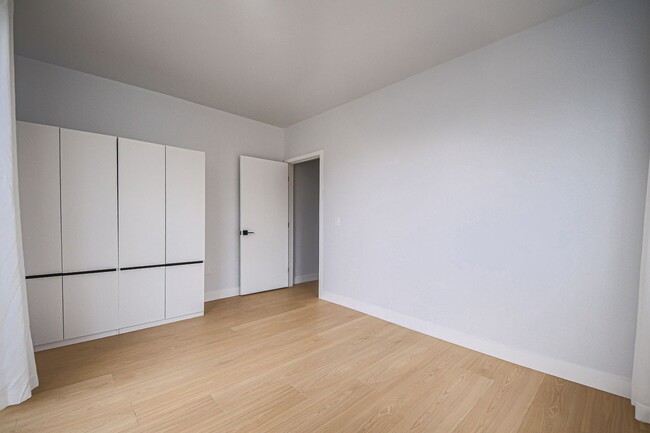 Building Photo - 11435 Cumpston St