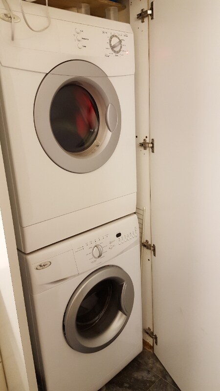 Building Photo - 4 Martine Ave