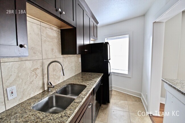 Building Photo - 4328 Roanoke Pkwy