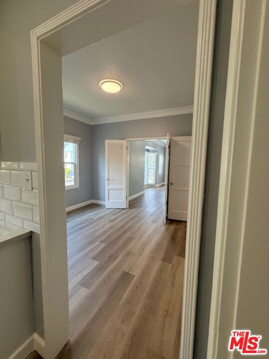 Building Photo - 2830 W 3rd St