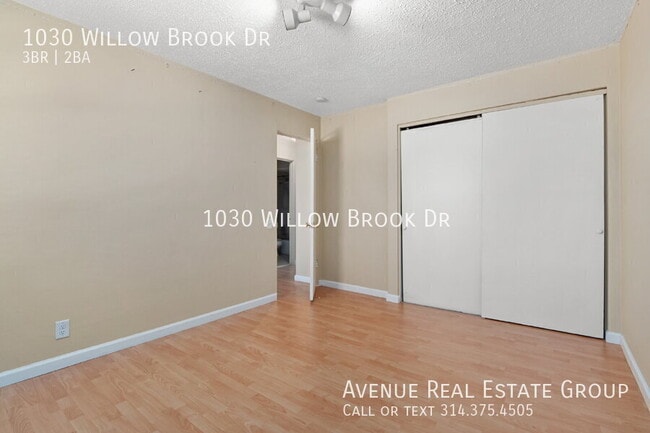 Building Photo - 1030 Willow Brook Dr