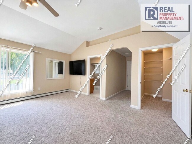 Building Photo - Spacious Private Room in Quiet Neighborhood